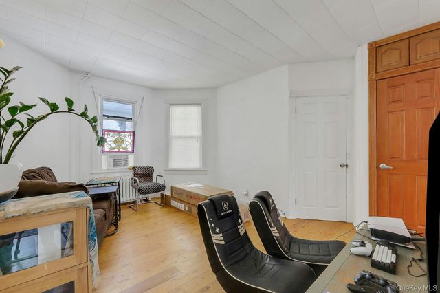 65 Lake Road, Valley Cottage, NY 10989