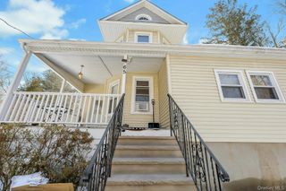 65 Lake Road, Valley Cottage, NY 10989