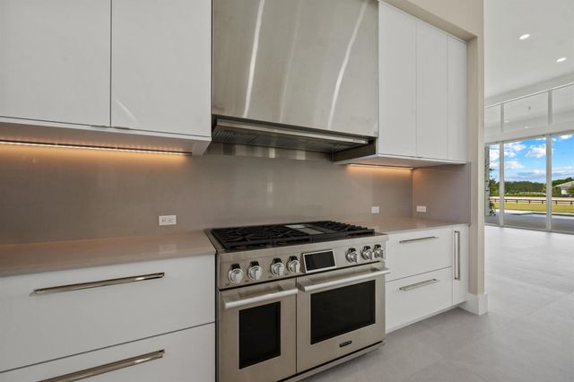 15385 Sunnyland Lane, Wellington, FL 33414