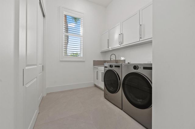 15385 Sunnyland Lane, Wellington, FL 33414