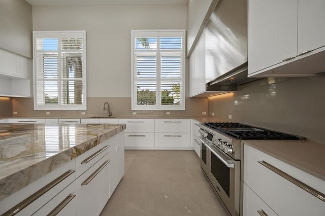 15385 Sunnyland Lane, Wellington, FL 33414