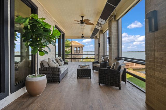11707 Edgewater Court, Montgomery, TX 77356
