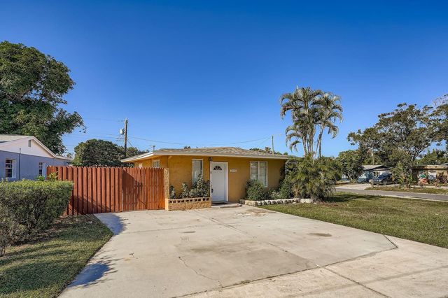 13698 120TH STREET, Largo, FL 33778