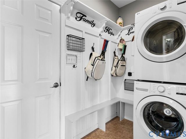6207 Stile Gate Ter, Moseley, VA 23120