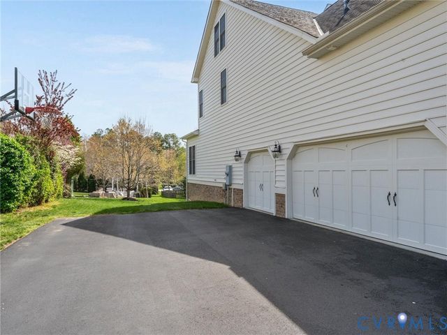 6207 Stile Gate Ter, Moseley, VA 23120