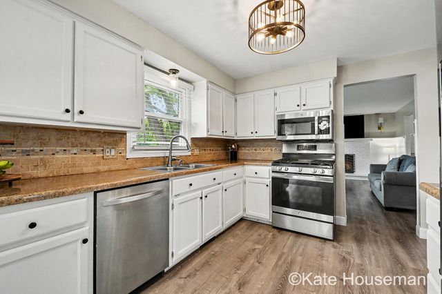 1793 Pinebluff Drive SE, Kentwood, MI 49508
