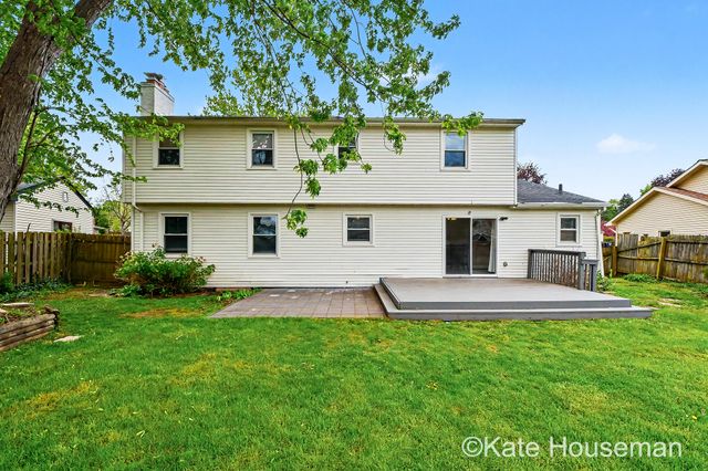 1793 Pinebluff Drive SE, Kentwood, MI 49508