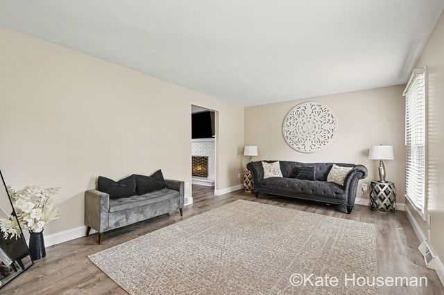 1793 Pinebluff Drive SE, Kentwood, MI 49508