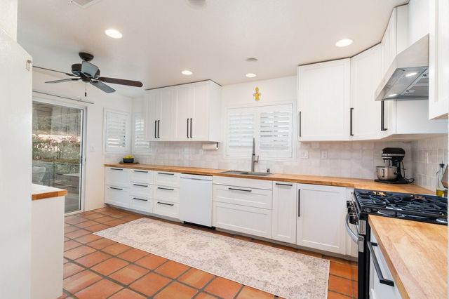 23825 Corte Picante, Murrieta, CA 92562