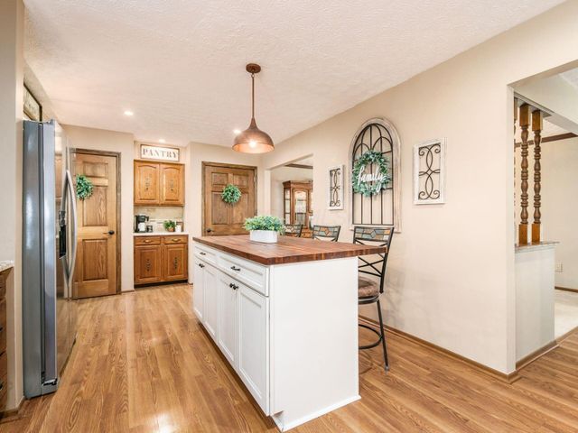 14 Highmeadow Drive, Columbus, OH 43230