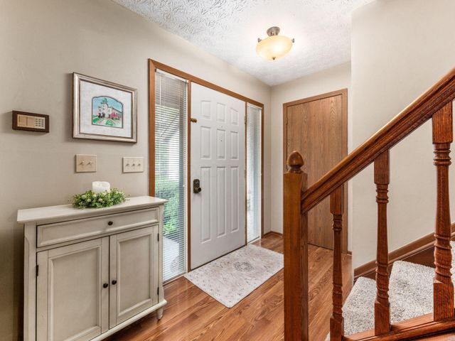 14 Highmeadow Drive, Columbus, OH 43230