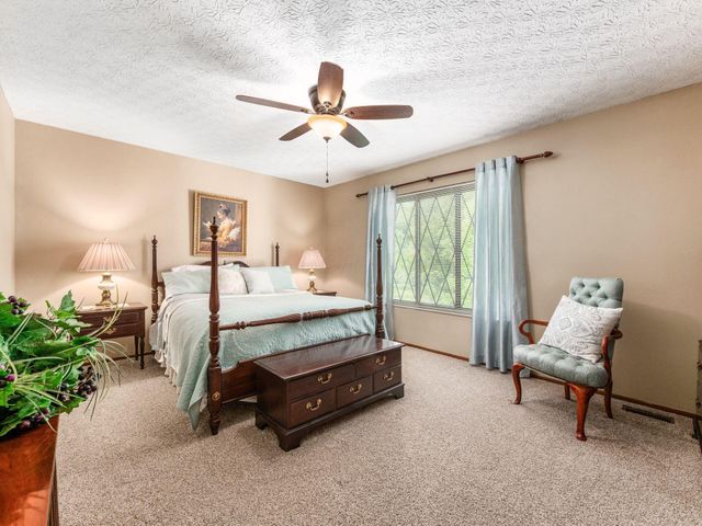 14 Highmeadow Drive, Columbus, OH 43230