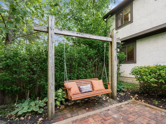 14 Highmeadow Drive, Columbus, OH 43230