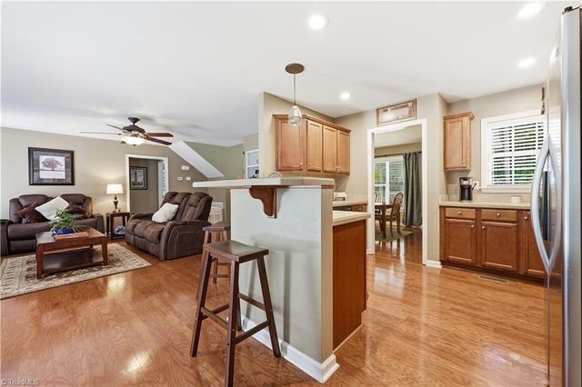 2130 Willow Oak Drive, Thomasville, NC 27360