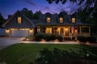2130 Willow Oak Drive, Thomasville, NC 27360