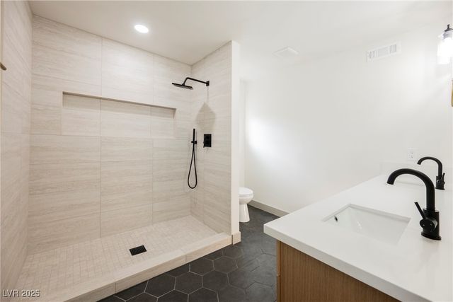 2816 Fort Sumter Drive, North Las Vegas, NV 89030