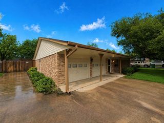 913 Cannan Drive, Angleton, TX 77515