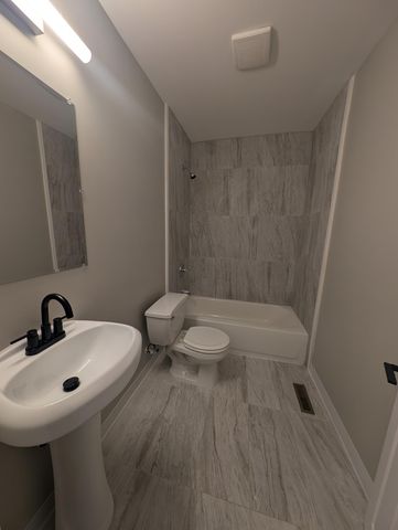 611 24th Avenue N, Minneapolis, MN 55411