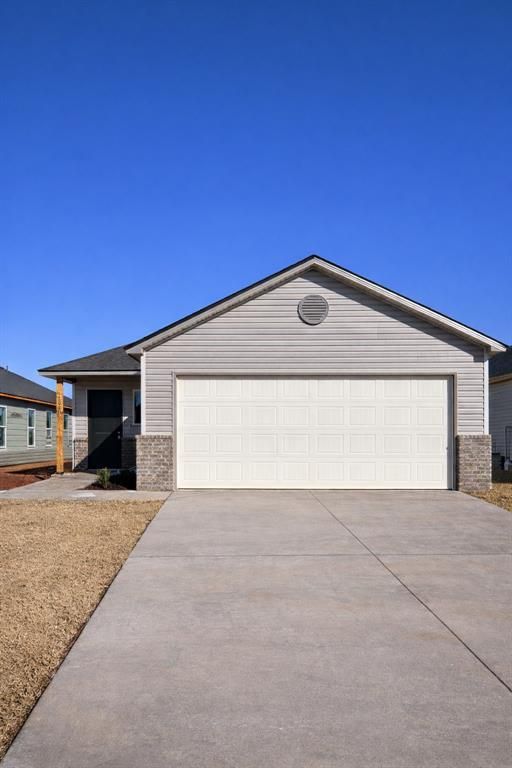 1202 Colt Drive, Guthrie, OK 73044