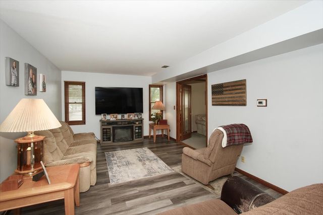 619 Yardley Lane, Hoffman Estates, IL 60192