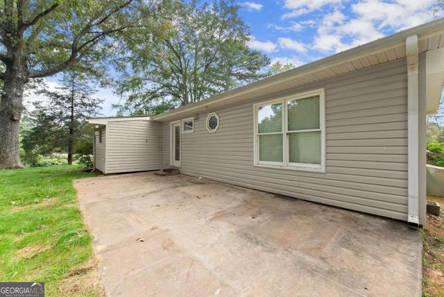 3632 Clarks Bridge Road, Gainesville, GA 30506