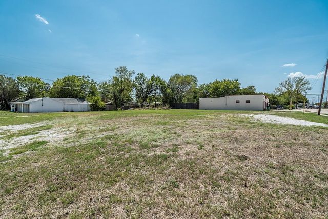 8017 White Settlement Road, White Settlement, TX 76108