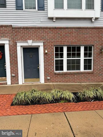 1050 LAMBERTON ST, Trenton, NJ 08611