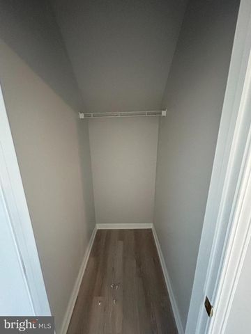 1050 LAMBERTON ST, Trenton, NJ 08611