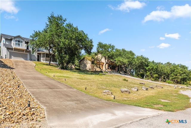 1711 Lake Bluff, Canyon Lake, TX 78133
