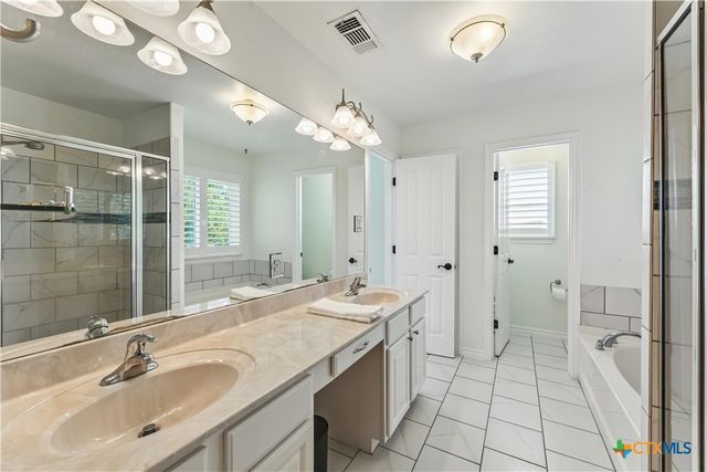 1711 Lake Bluff, Canyon Lake, TX 78133