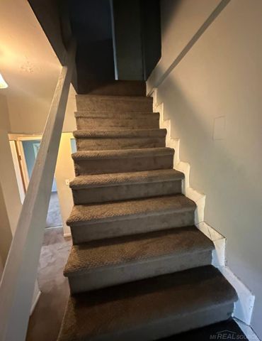 17705 Longfellow Street, Roseville, MI 48066