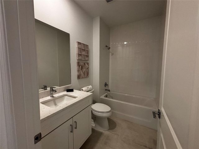 5691 FREESTONE CIRCLE, Apollo Beach, FL 33572