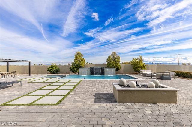 7851 West Wigwam Avenue, Las Vegas, NV 89113