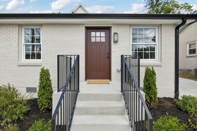 2127A Burns St, Nashville, TN 37216