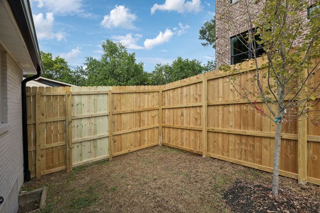 2127A Burns St, Nashville, TN 37216