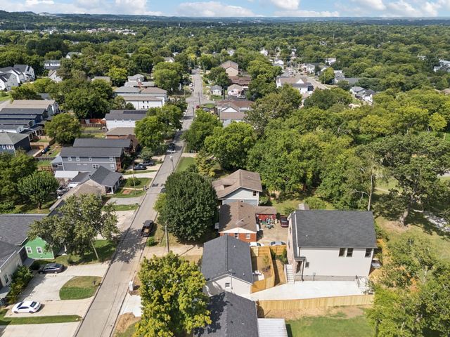 2127A Burns St, Nashville, TN 37216