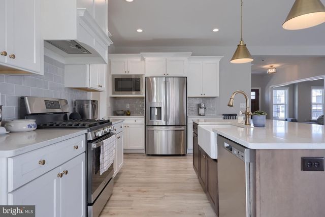 168 FORGE DR, Lebanon, PA 17042