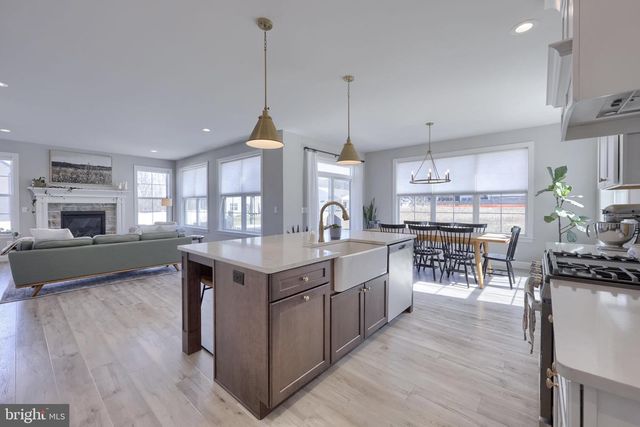 168 FORGE DR, Lebanon, PA 17042