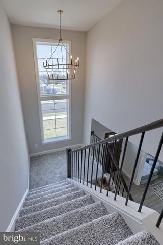 168 FORGE DR, Lebanon, PA 17042