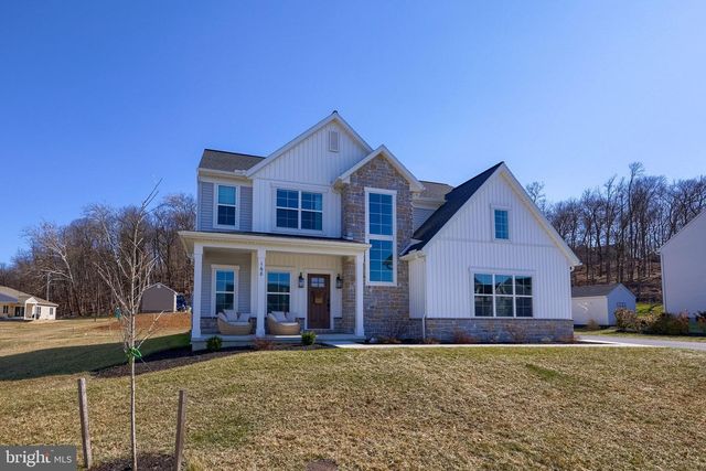 168 FORGE DR, Lebanon, PA 17042