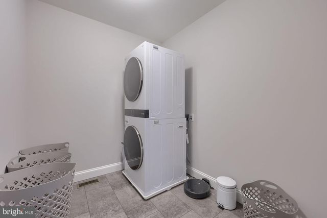 168 FORGE DR, Lebanon, PA 17042