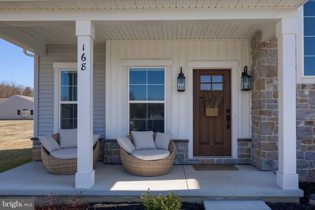 168 FORGE DR, Lebanon, PA 17042