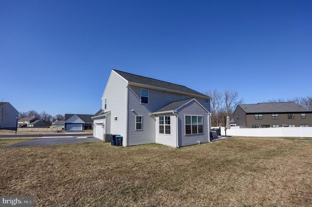 168 FORGE DR, Lebanon, PA 17042