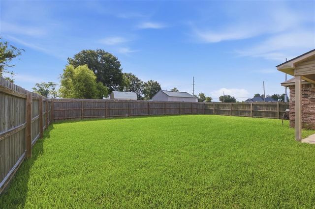 5483 Heberts Pass, Lake Charles, LA 70607