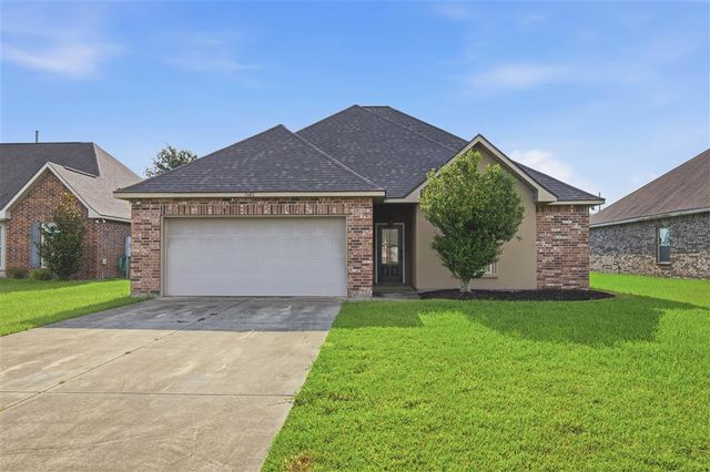 5483 Heberts Pass, Lake Charles, LA 70607