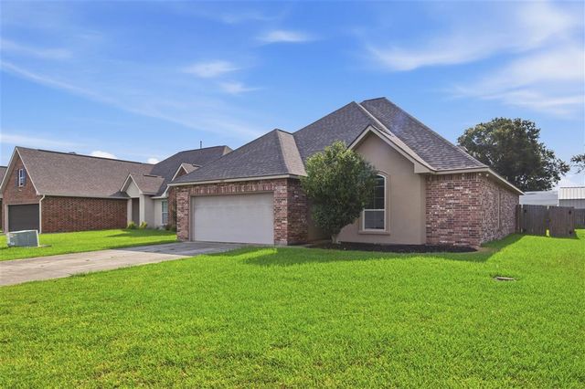 5483 Heberts Pass, Lake Charles, LA 70607