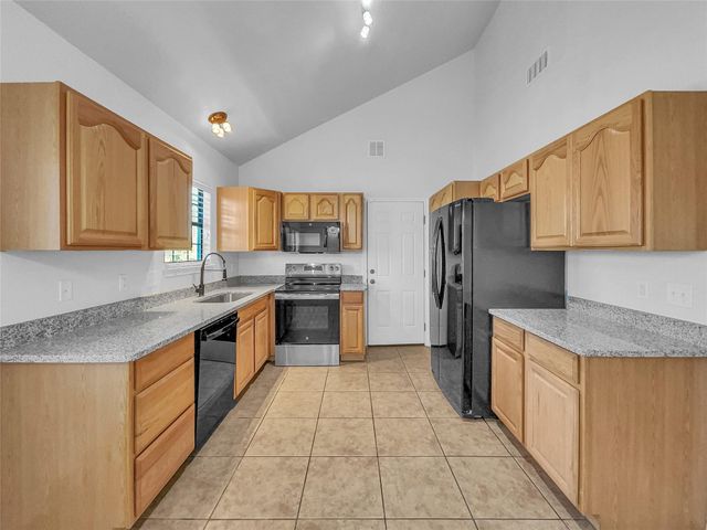 188 Dandelion TRL, San Marcos, TX 78666
