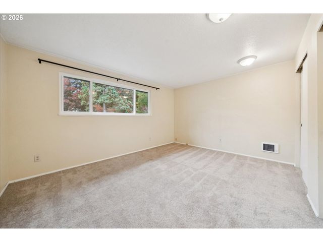 651 5TH St, Lake Oswego, OR 97034