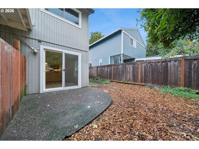 651 5TH St, Lake Oswego, OR 97034