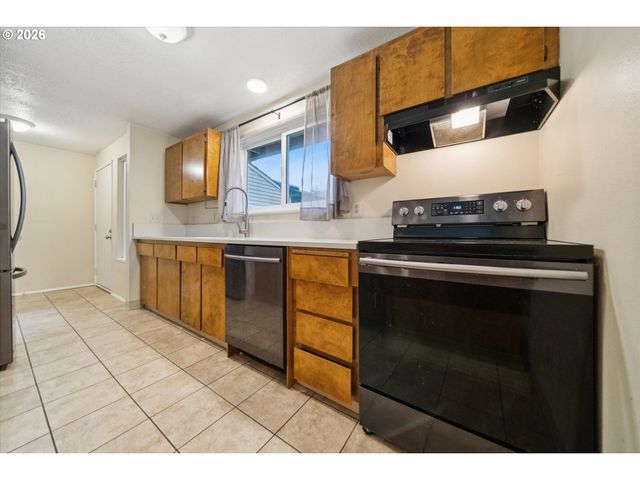651 5TH St, Lake Oswego, OR 97034